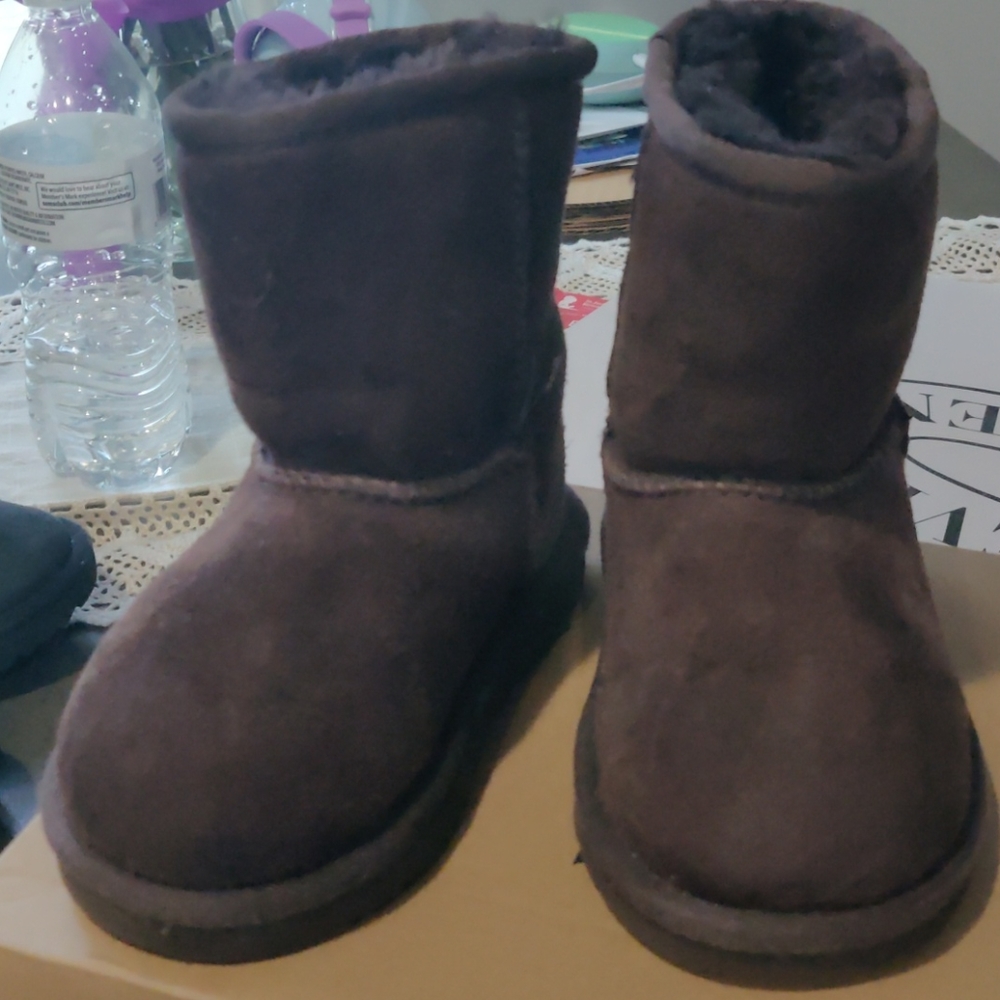 Kids boots